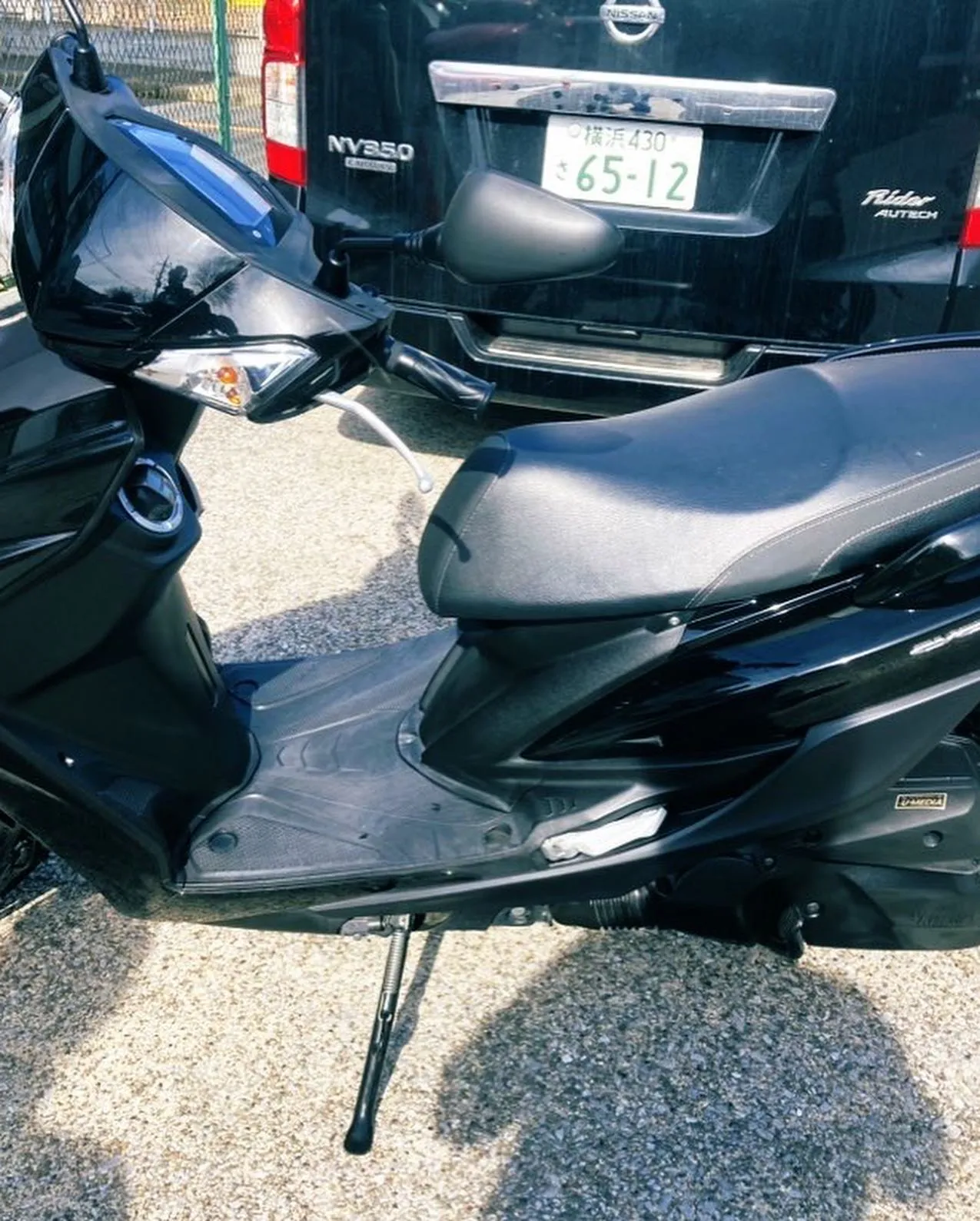 本日、YAMAHA シグナスXを洗車させて頂きました。